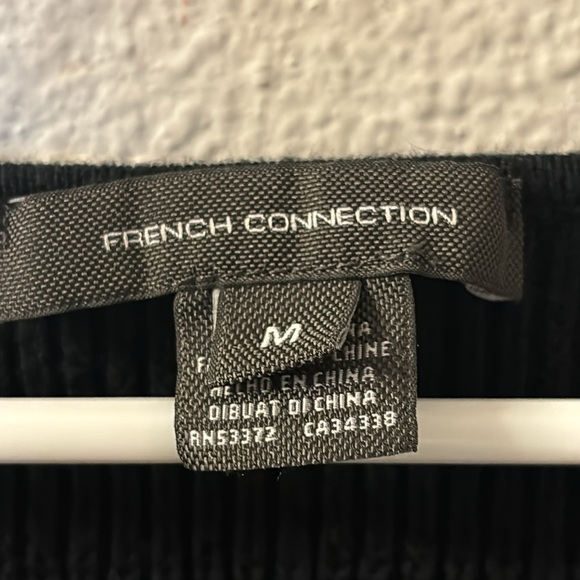 French Connection bubble sleeve short sleeve sweater size medium - Picture 3 of 5